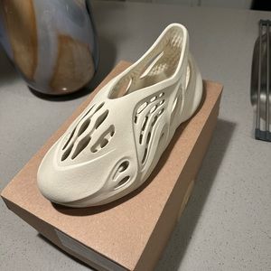 Adidas Yeezy Foam Runner